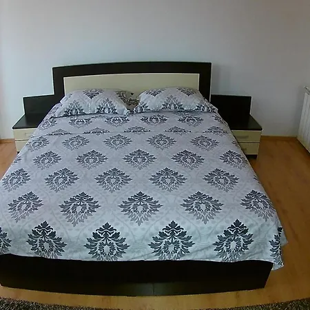 Apartament 16 * Constanţa